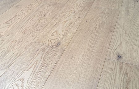 Oak laminated floor brushed -7